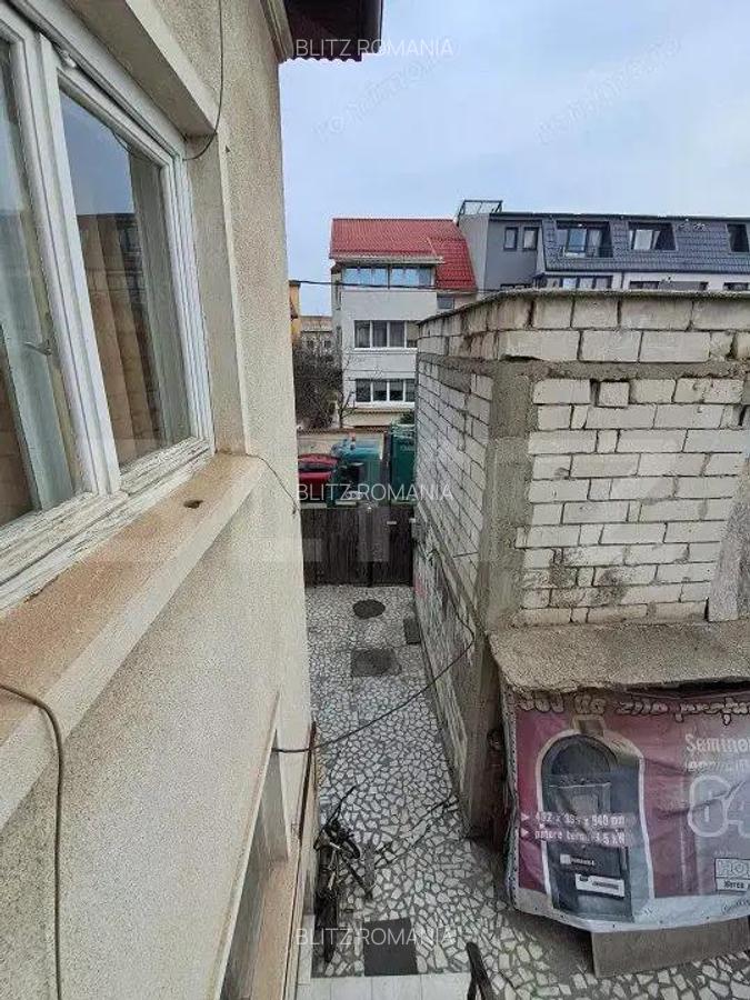 Vanzare vila, curte proprie, 6 camere, 344 mp, zona Brancoveanu - 3