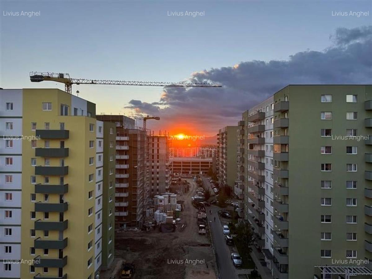 Studio elegant cu priveliste frumoasa, etaj 8, parcare,zona CoresiMall,Tractorul - 15