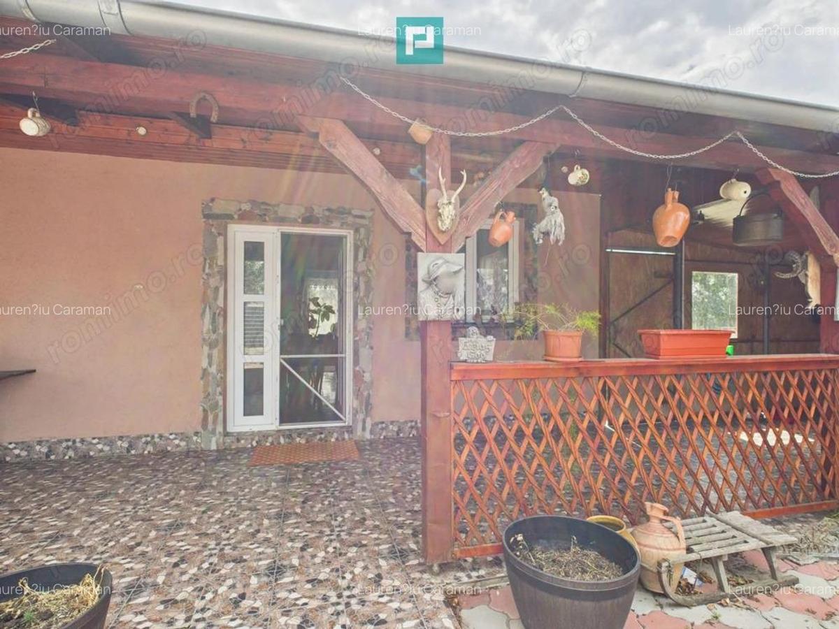 Casa spa?ioasa cu gradina in Topolova?u Mare - 2