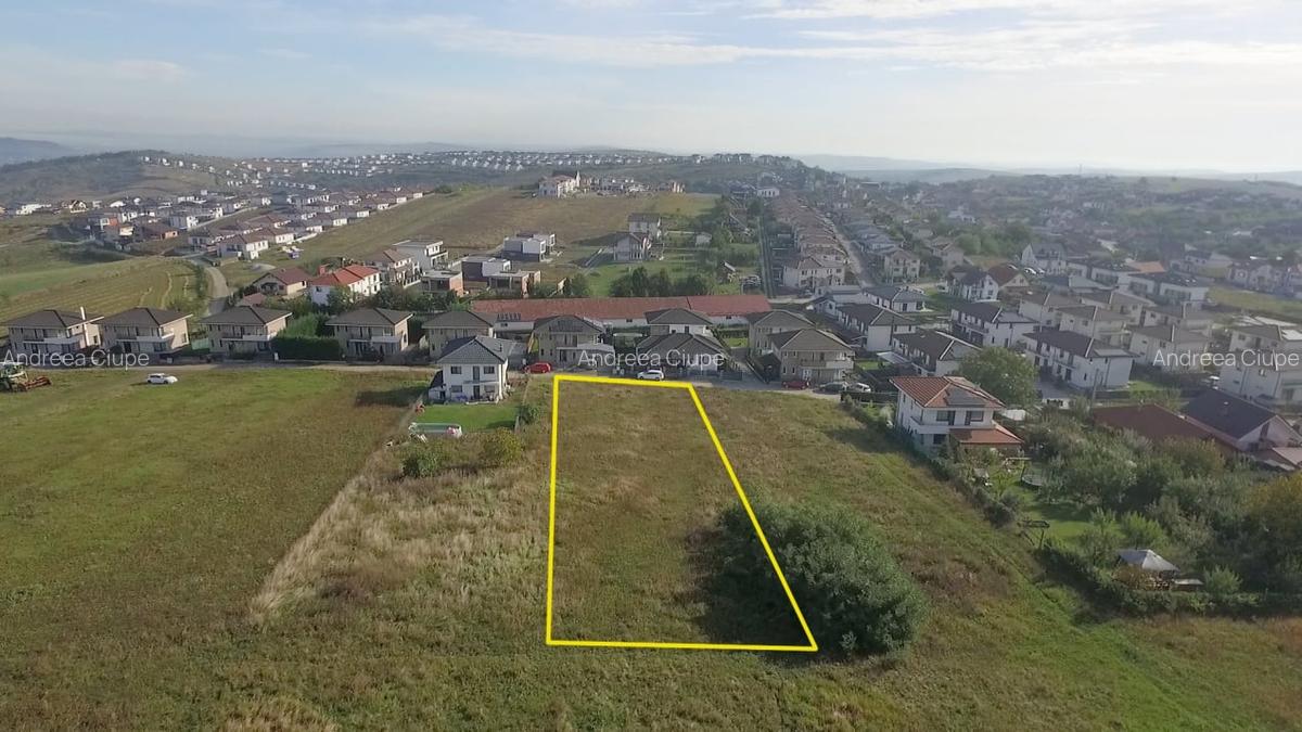 Teren intravilan, 1.400 mp, str. Crangului - 5