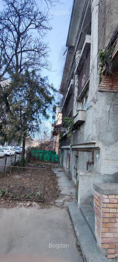 Casă cu 16 camere în 1 Mai - 6