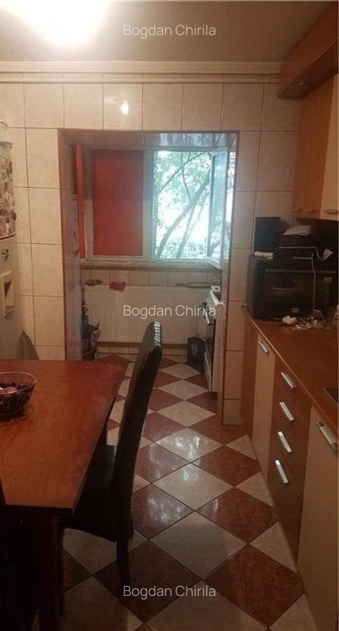 Apartament 4 camere decomandat Fizicienilor - 1