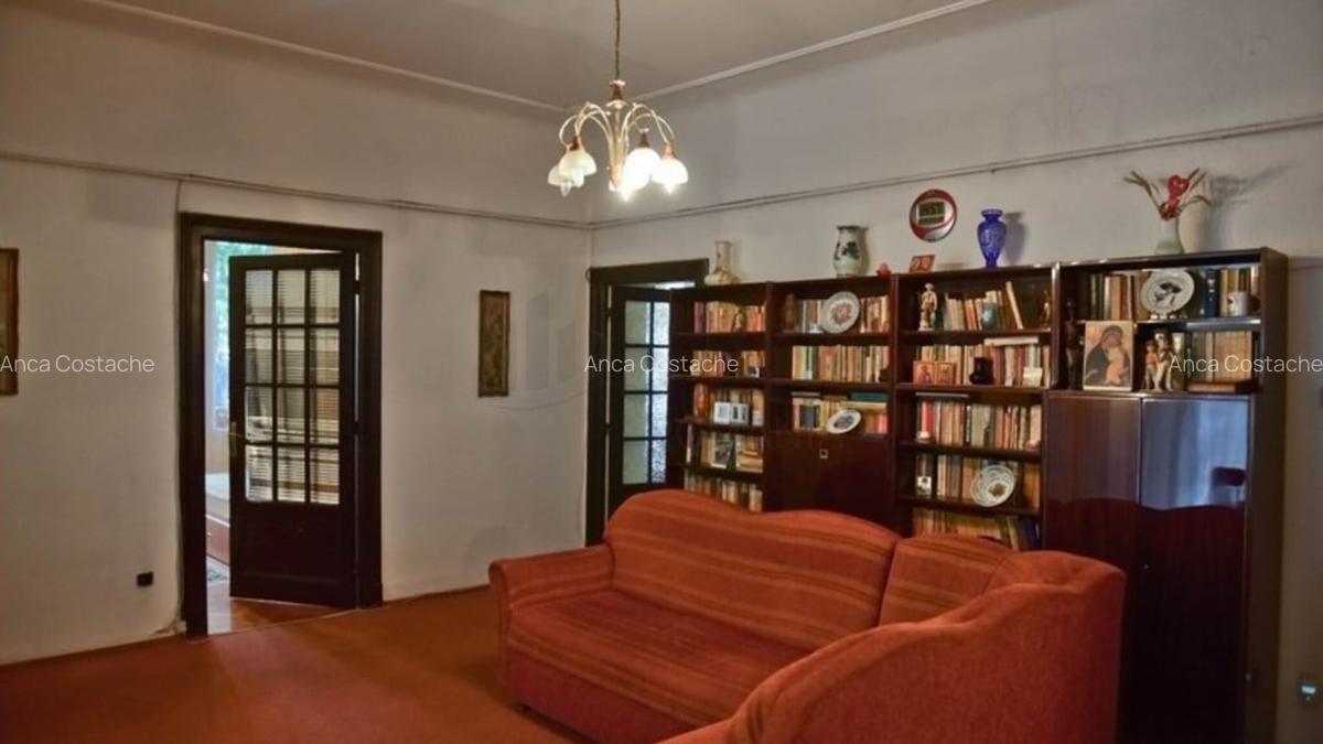 Apartament cu 6 camere decomandat în Cotroceni - 3
