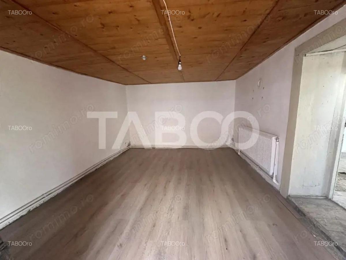 Casa de vanzare 2 camere 43 mpu teren liber 974 mp Venetia de Sus - 3