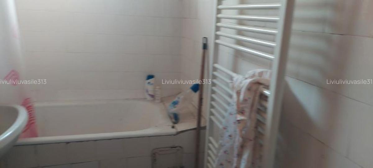 Vând apartament cu 3 camere - 3