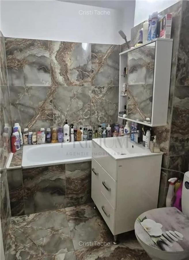 DAMBOVITA - 3 Camere - ETAJ 2 - Centrala proprie - Decomandat - 3