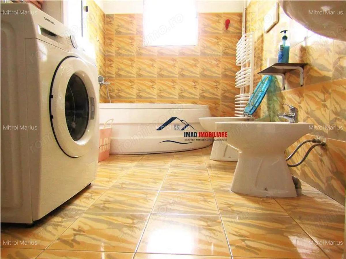 Cu mare potential! Vanzare Casa P+Pod si acoperis tip terasa in Ulmi. - 5