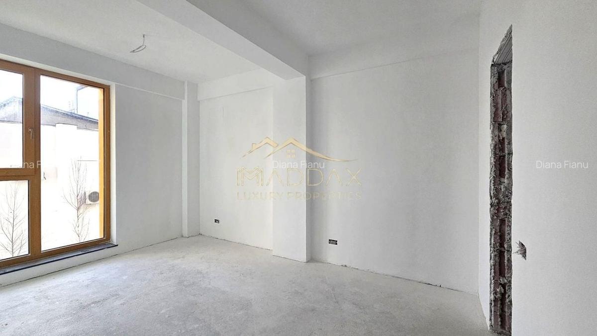 Apartament de vanzare 3 camere tip Duplex***Curte 110mp***Piata Domenii - 11