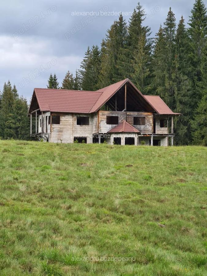 Vand cabana plus teren la munte zona Bradet - 2