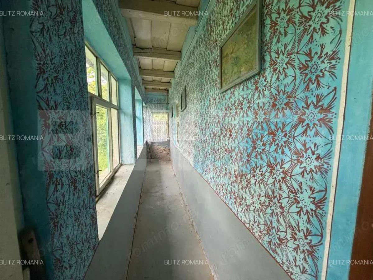 Casa de vanzare, cu 10 ari de gradina. - 5