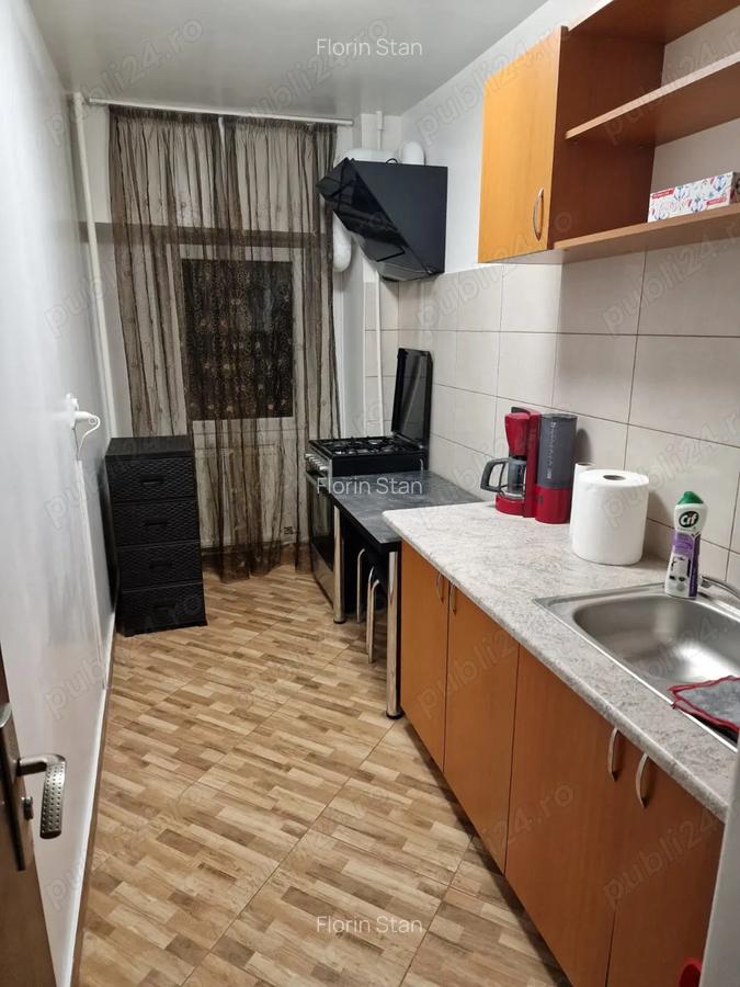 Aparatorii Patriei, 300 euro, inchiriez garsoniera, 42 m.p., str.Aleea Tome?ti - 6