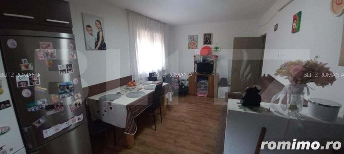 Apartament 2 camere, zona Decebal , cu scara interioara - 1