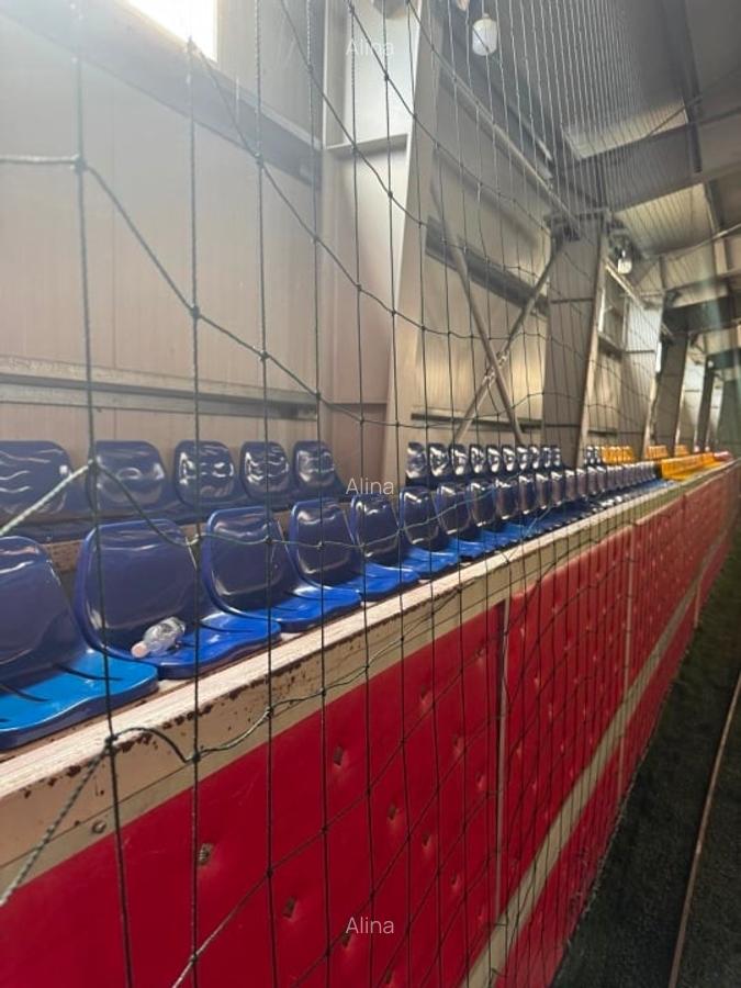 Închiriere Hală amenajată ca  Teren de fotbal acoperit  de  1300 m2 - 3