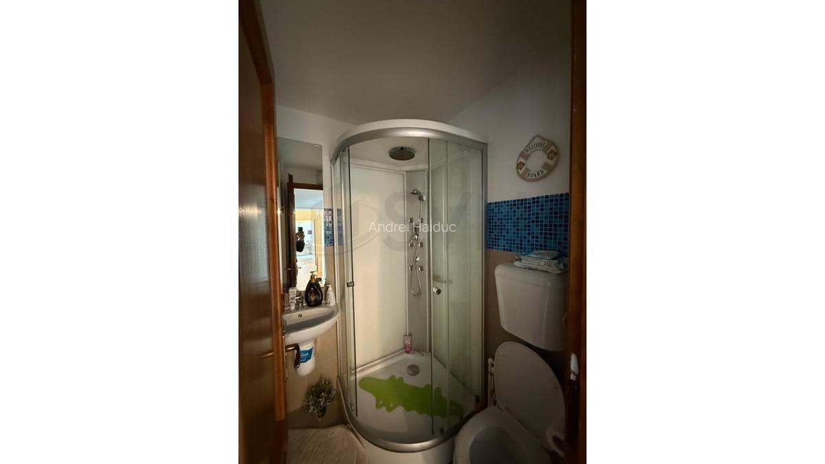 Apartament cu 4 camere semidecomandat în 1 Mai - 8