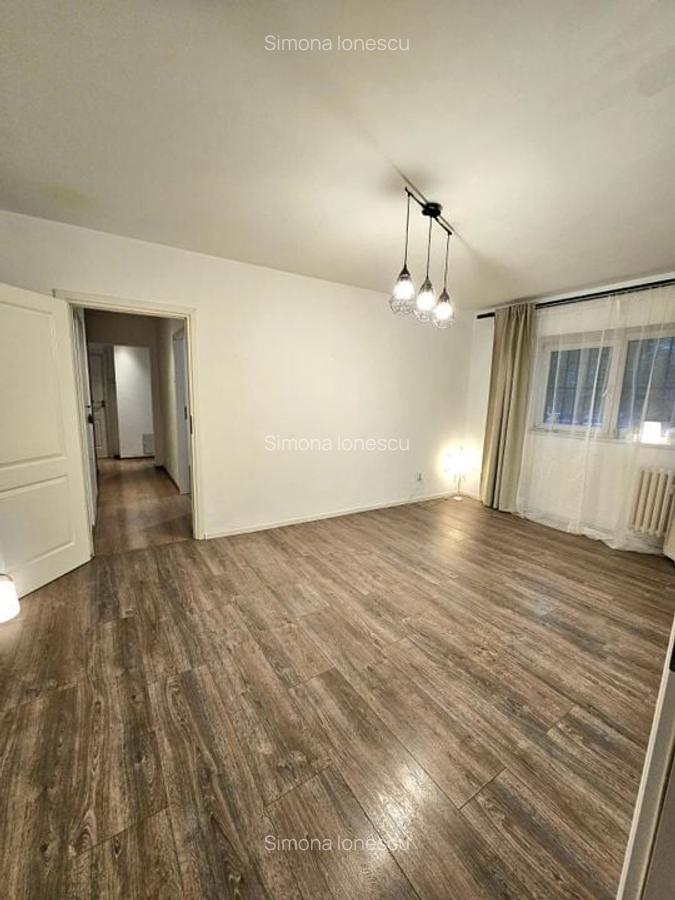 De închiriat: ap. 4 cam-sediu firma/locuit-pet friendly-Bd. Lacul Tei - 2