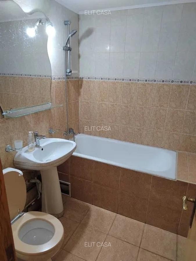 Apartament cu 3 camere - zona Pacurari - Petru Poni - 8