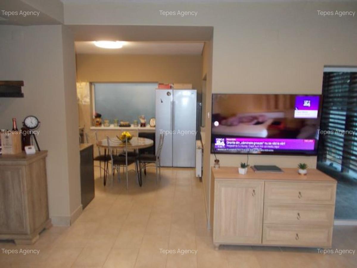 Vila, P+M, Timisoara, zona Selgros, 5 camere, teren 615 mp, mobilata, utilata - 4