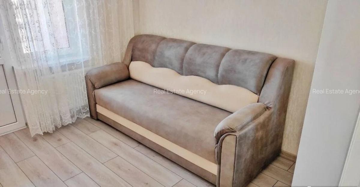 3 camere in zona Soarelui - 4
