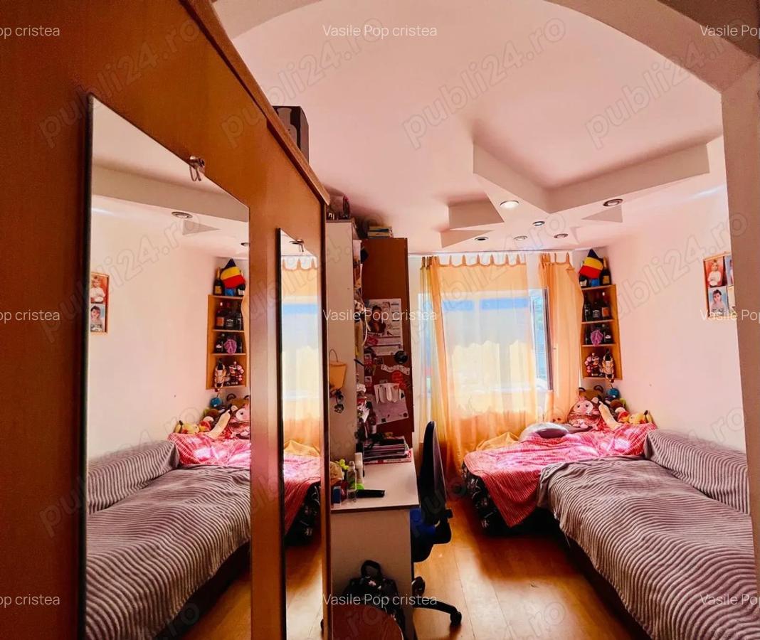 Vand apartament 3 camera in Mana?tur - 5