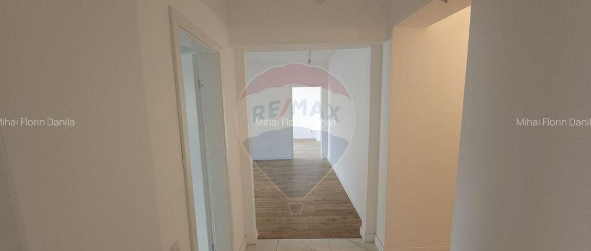 Apartament cu 3 camere de vanzare in zona Andronache - 8