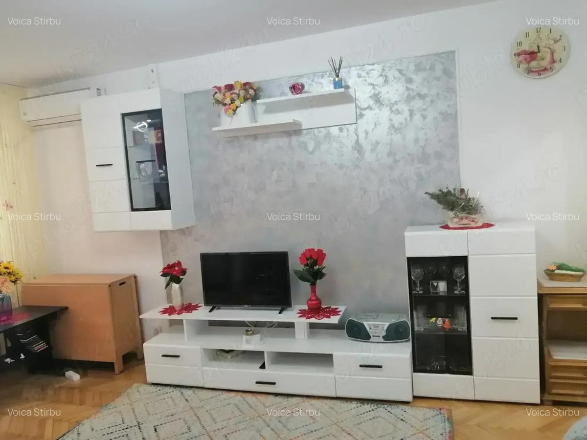 Garsoniera tip studio Titan, renovata,utilata, mobila pe comanda - 1