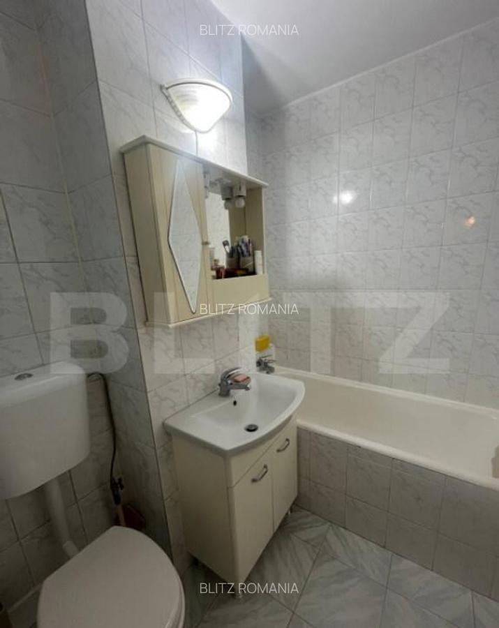 Apartament cu 3 camere, decomandat, zona Lipovei - 9