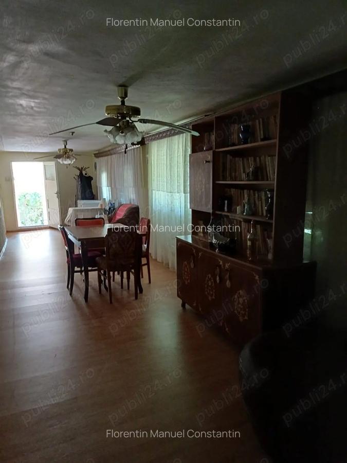 Casa spatioasa, 6 camere, 2 bucatarii + Anexe, Teren 1971mp - 5