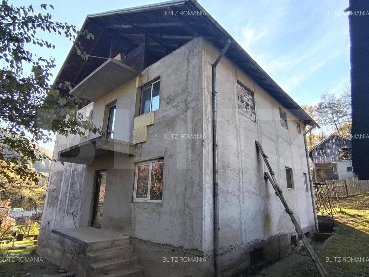 Varfuri Vila S+P+E+M, 7 camere, 2 bai, 127 mp utili - 8