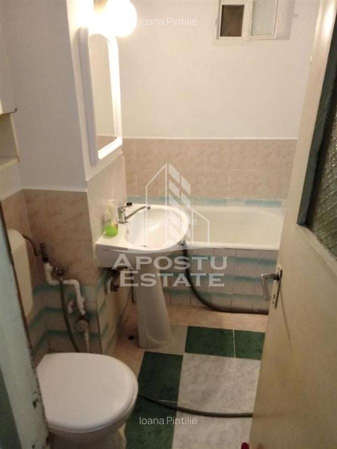 Apartament cu 2 camere, decomandat, zona Complex - 8