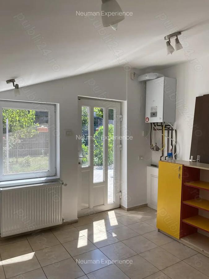 Zona Lipovei, Casa parter, 4 camere, 2 bai, 2 bucatarii, chirie 1000 euro pe luna - 3