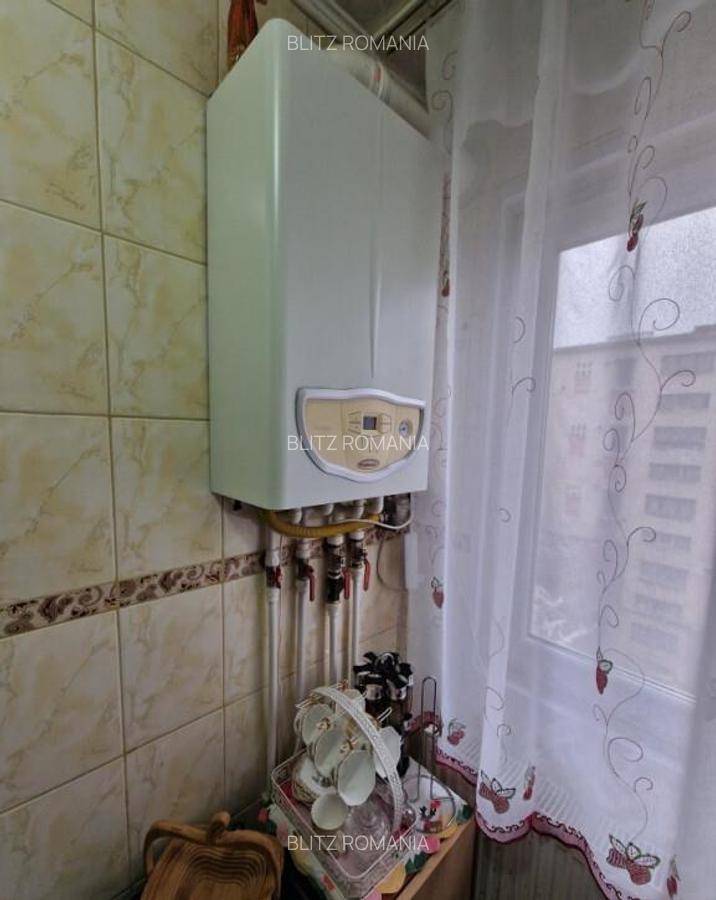 Apartament de vanzare, cu 2 camere, 41 mp, zona Regele Ferdi - 14