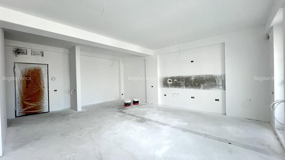 Apartament cu 3 camere decomandat în Tomis Nord - 10
