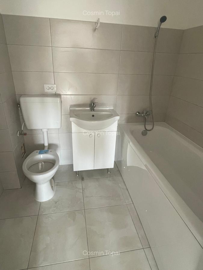 Apartament cu 2 camere decomandat în Apărătorii Patriei - 4