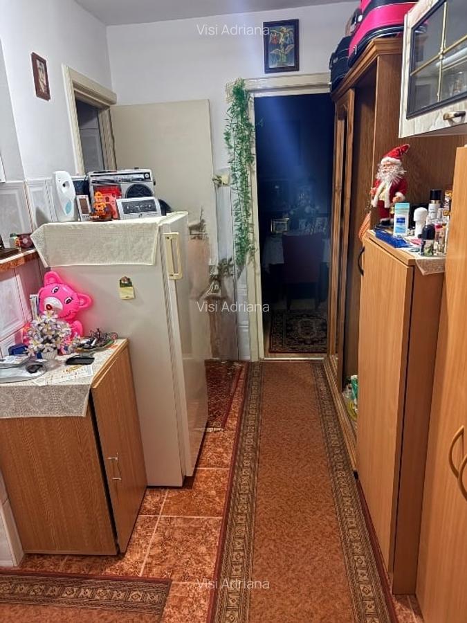 Persoana fizica vand apartament 2 camere decomandat,41,5 mp in Zona Soarelui - 2