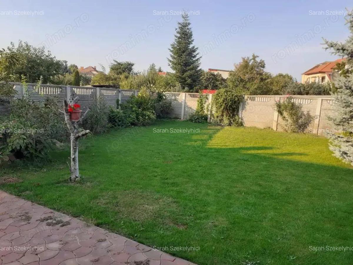 Ag EUROPA vinde casa individuala 6 cam. si teren 5 ari in Titulescu. - 10