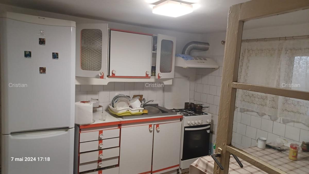 Urziceni Casa de vanzare cu garaj str.Regiei nr.13 teren 568 mp locuinta 109 mp - 7