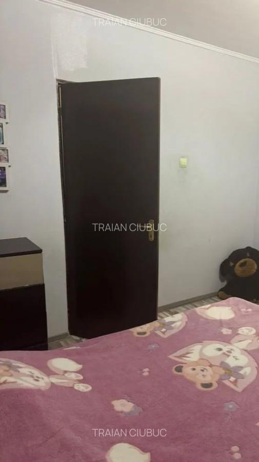 Vanzare Apartament 4 Camere Piata Muncii Decebal Calarasilor - 16