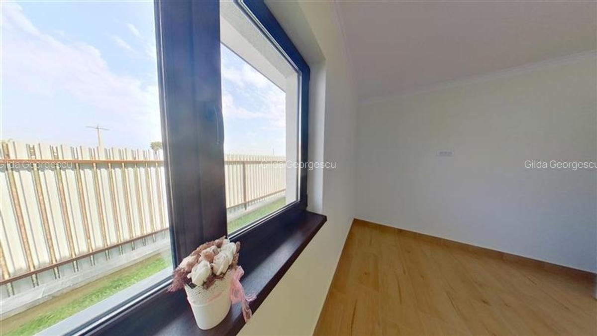 In stil mediteranean, curte proprie, 4 camere, terasa, pod mansardabil, Harman, - 40