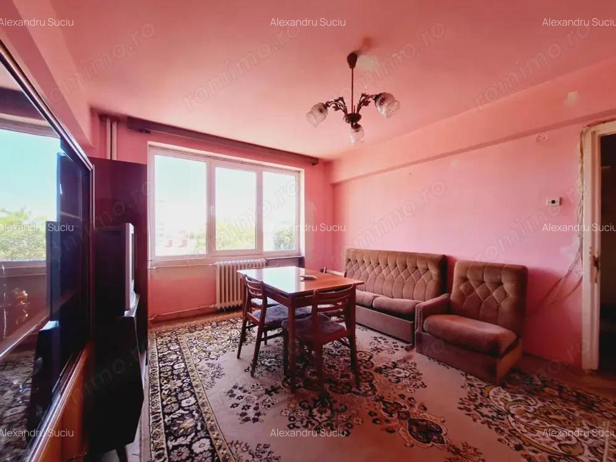 3 CAMERE la pret de Doua!Etaj intermediar!Vedere 2 parti - 2