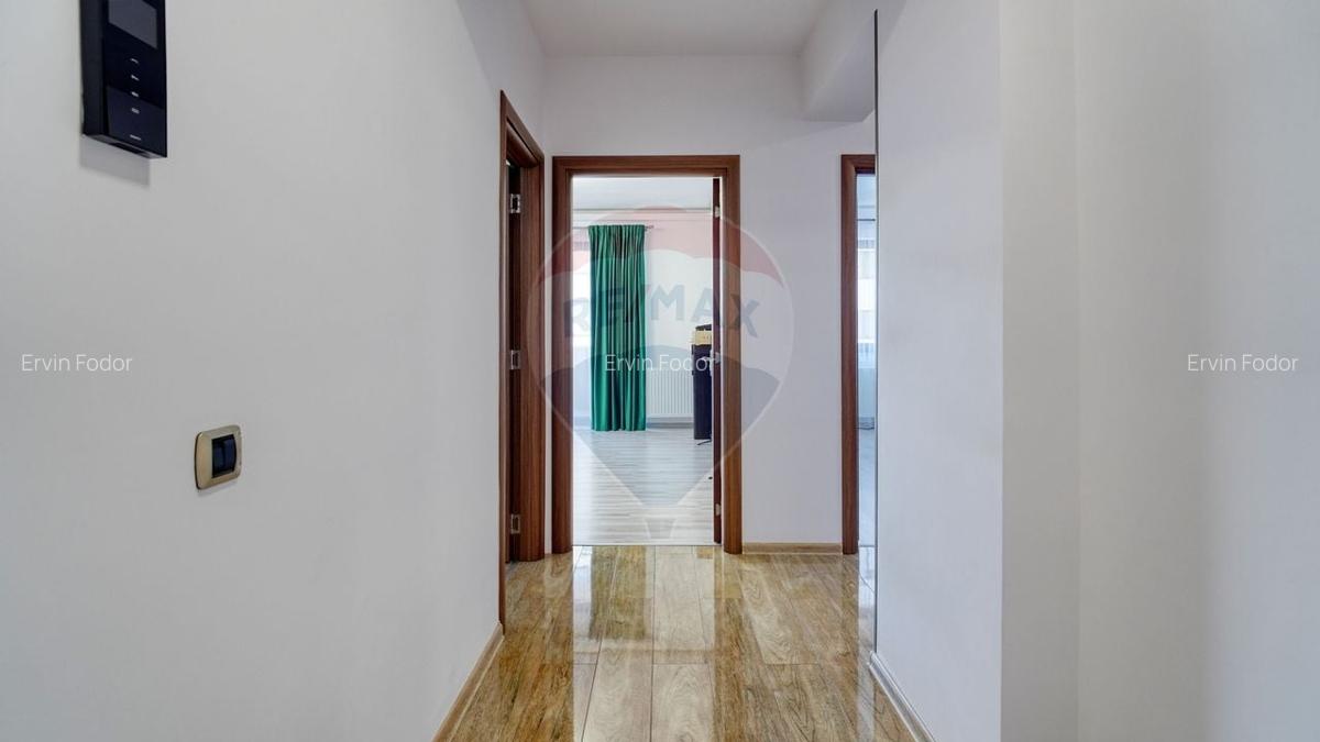 Apartament cu 3 camere de vanzare in Isaran Tractorul - 9