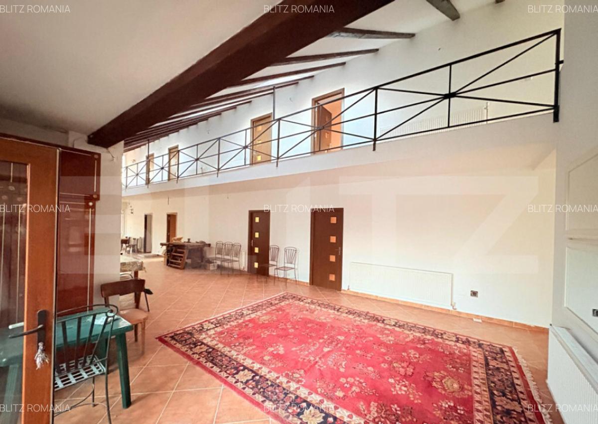 Casa de vanzare 534 mp, teren 16.351 mp, Viile Satu Mare - 16