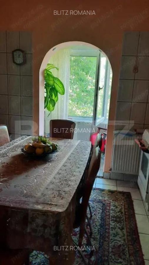Apartament cu 2 camere, decomandat - Deva, zona lini?tita - 3