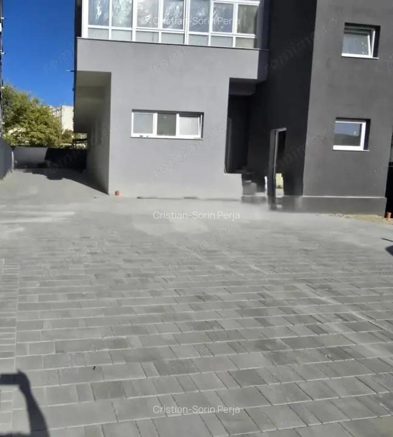 Apartament 2 Camere, Decomandat, Zona Gavana, Etaj 1 - 2