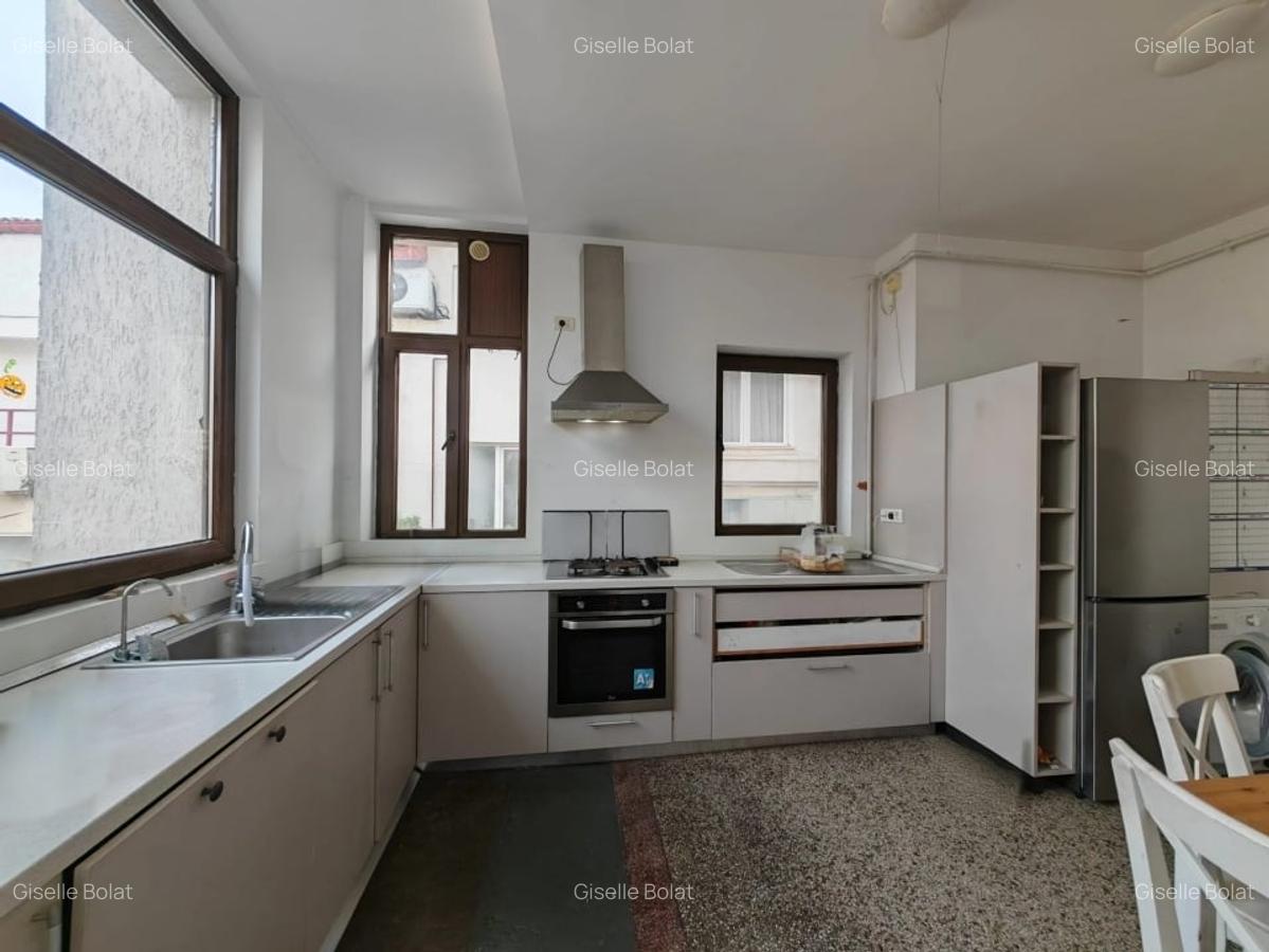 Piata Victoriei - Sf. Voievozi - Apartament 4 camere , bloc boutique consolidat - 5