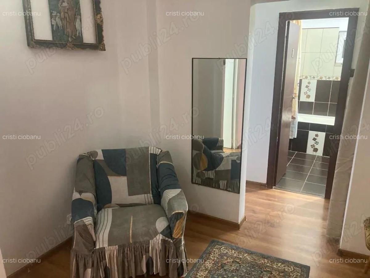 Inchiriez apartament cu 2 camere, decomandat, - 6