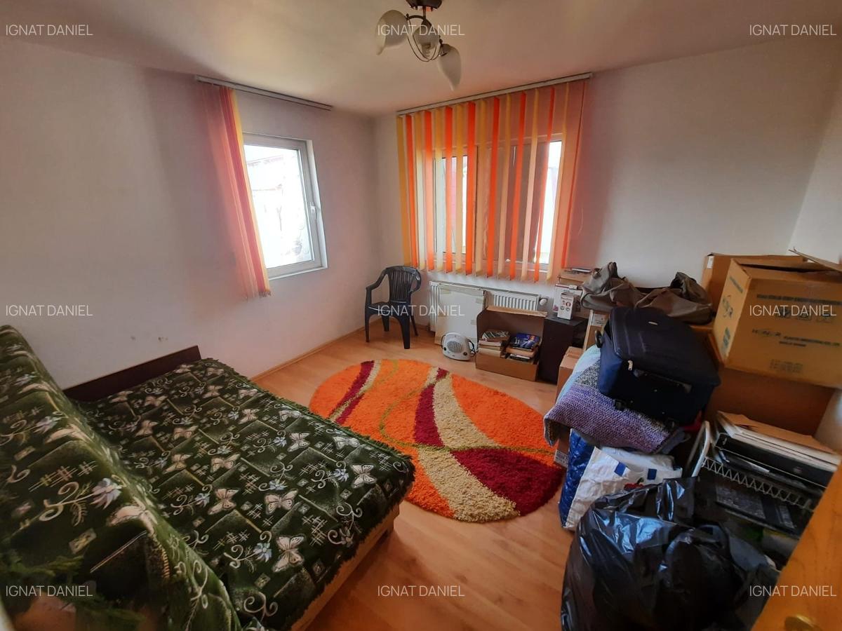 Apartament cu 3 camere decomandat, zona Nicolina - 5