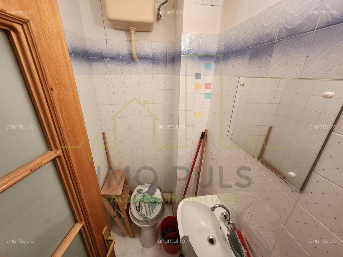 Apartament de inchiriat. 2 Bai. Garaj - 11