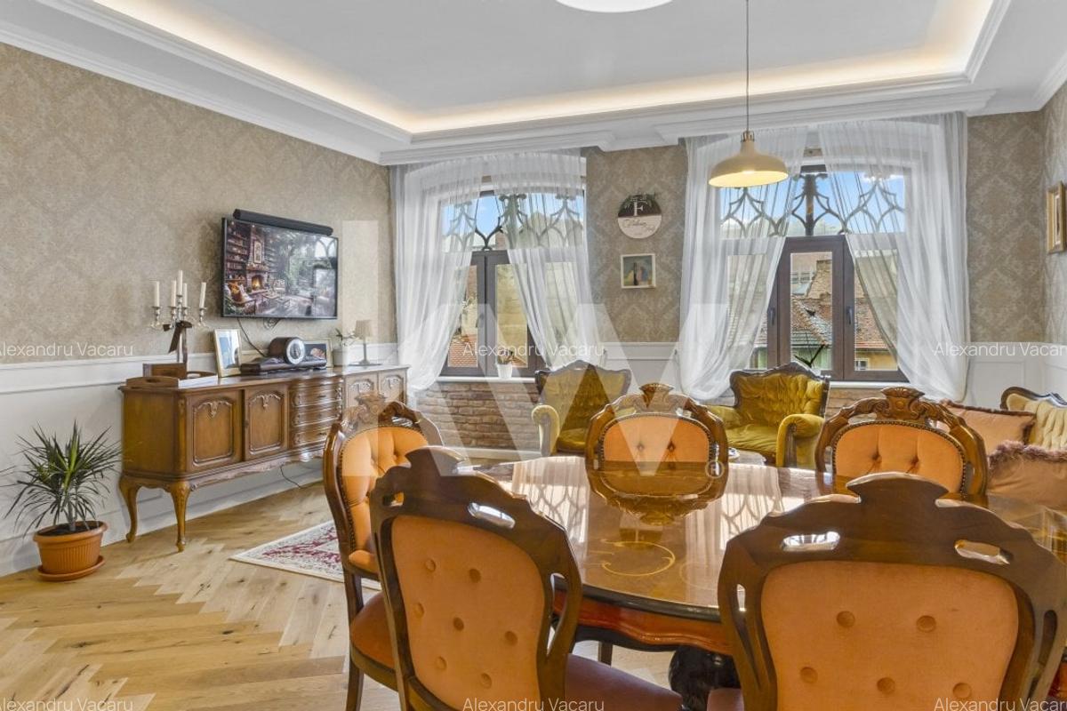 Apartament cu 4 camere decomandat în Centrul Istoric - 4