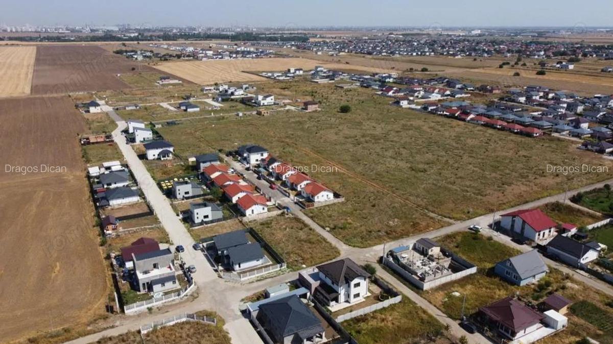 Teren Intravilan In Comuna Berceni | utilitati: curent | #UG5.1E - 8