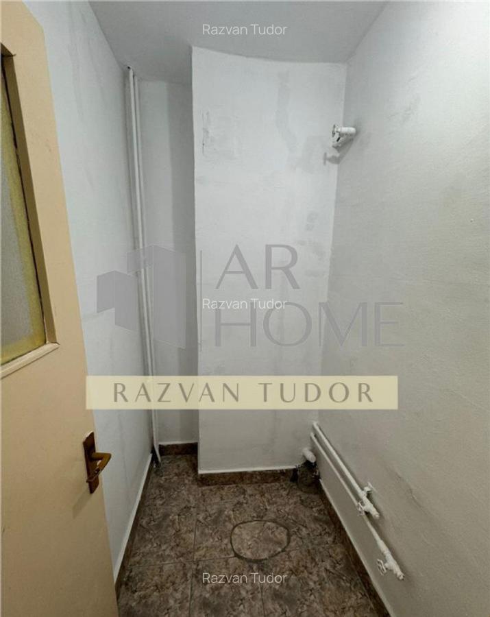 Apartament 3 camere , Pta Mihai Viteazul , zona centrala, Pl - 9 Apartament 3 camere , Pta Mihai Viteazul , zona centrala, Pl - 9